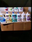 Płyny do prania Ariel Lenor i Persil. 