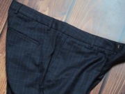 SCOTCH&SODA- STUART- CHINOSY- GRANATOWE- MATERIAŁOWE- pas 90 cm