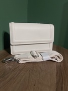 Biała kremowa torebka ślubna kopertówka Stradivarius