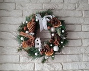 Wianek świąteczny.Sztuczny.Średnica 37cm