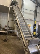 Podajnik przenośnik taśmowy zabierakowy kwasoodporny nierdzewny