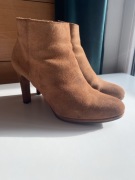 Botki Ryłko na obcasie welurowe r. 39