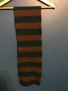 Szalik w dwukolorowe paski