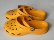 # Pomarańczowe klapki dziecięce - CROCS - 24 #