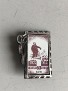 Znaczek na odznace 20 lat od śmierci Lenina. lustro