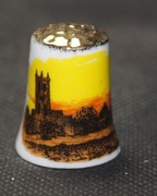 Naparstek Kolekcjonerski Porcelanowy zachód słońca nad łąką 