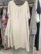 Plus size letnia sukienka z kieszeniami, jasny, cieply bez biust 130-140 cm