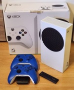 Konsola XBOX Series S 512GB + 128GB, 2 pady, ładowarka komplet pudełko