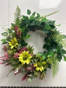 Wianek dekoracyjny na drzwi wiosenny stroik rękodzieło bordo limonka