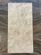 Marmur Emperador kamień naturalny jasny beż szkliwiony płytki 60x30 cm gres