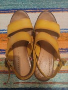 Sandały na koturnie Maciejka Skórzane 