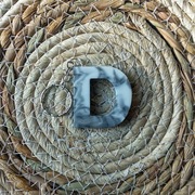 Breloczek z literką D