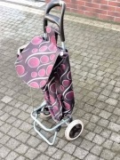 WÓZEK ZAKUPOWY NA KÓŁKACH