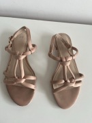 Sandały na niskim obcasie H&M rozmiar 38 pudrowy róż