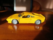 Model samochodu Ferrari 288 GTO. Scala 1:24. Stan jak na zdjęciach. 