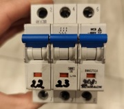 Wyłącznik nadprądowy, 3-fazowy.