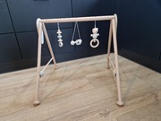 Drewniany stojak edukacyjny dla niemowląt, baby gym