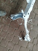 Pas przedni Górny Opel mokka x 2017r