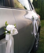 Dekoracja samochodu na ślub kremowe roze na klamki premium 4 szt