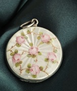 Rzadki francuski srebrny gilosz emaliowany wisiorek na zdjęcie sekretnik