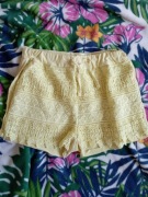 Zolte spodenki koronkowe