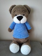 Misio w sweterku na szydełku rękodzieło handemade 