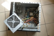 Komputer stacjonarny wraz z zasilaczem