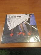 Escapade They're half German - they're half American. Nowa.