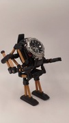 Stojak / uchwyt / stand na zegarek, robot, mech, drewno.