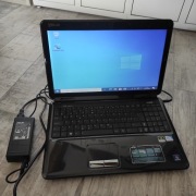 Laptop ASUS X5DI 15,6" GeForce GT320 1GB 300GB T4500 2x2,3GHz 4GB