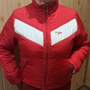 Kurtka pikowana wiosenna damska z chowanym kapturem