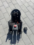 Fotelik rowerowy Hamax Siesta z opcją odchylenia.