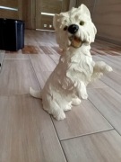 Piękna figurka pies wysokość 27 cm 