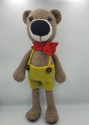 MIŚ  w spodenkach maskotka na szydełku przytulanka handmade