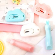 Nożyk introligatorski kształt chmurka