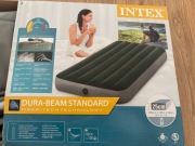 materac dmuchany intex