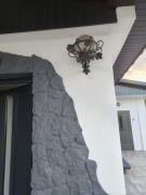Duża metalowa lampa zewnętrzna ręcznie kuta