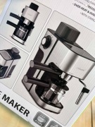 Ekspres do kawy kolbowy z podgrzewacz na filiżankę 800W Maestro MR-411