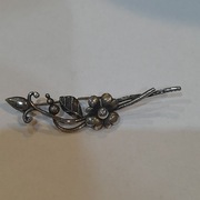 Stara srebrna broszka 