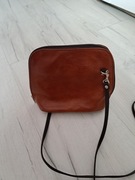 Mała zgrabna torebka