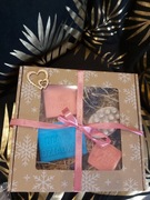 Box pachnących mydeł na dzień babci dzień dziadka.