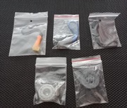 2 Guziki i 3 zawieszki do zamków oraz guzik do jeansów nowe zestaw komplet