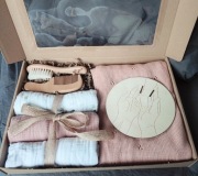 Zestaw prezentowy dla noworodka, baby shower, wyprawka, gift box 