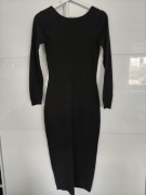 Sukienka dzianinowa czarna 