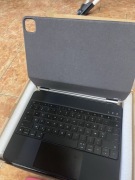 Mix Etui do iPad Magnetyczne Etui z Podświetlanym Touchpadem Szkło Ochrona