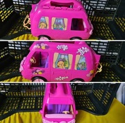 Różowy rozkładany samochód barbie