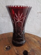 Wazon kryształowy PRL bordowy