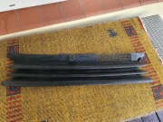 Grill atrapa bez znaczka VW Golf IV