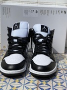 BUTY NIKE AIR JORDAN 1 MID PANDA DV0991-101 - r. 43