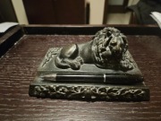 PRL Piórnik na biurko do stylowego gabinetu